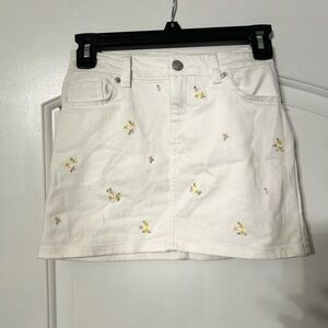 Cat and Jack floral skirt size 6/7